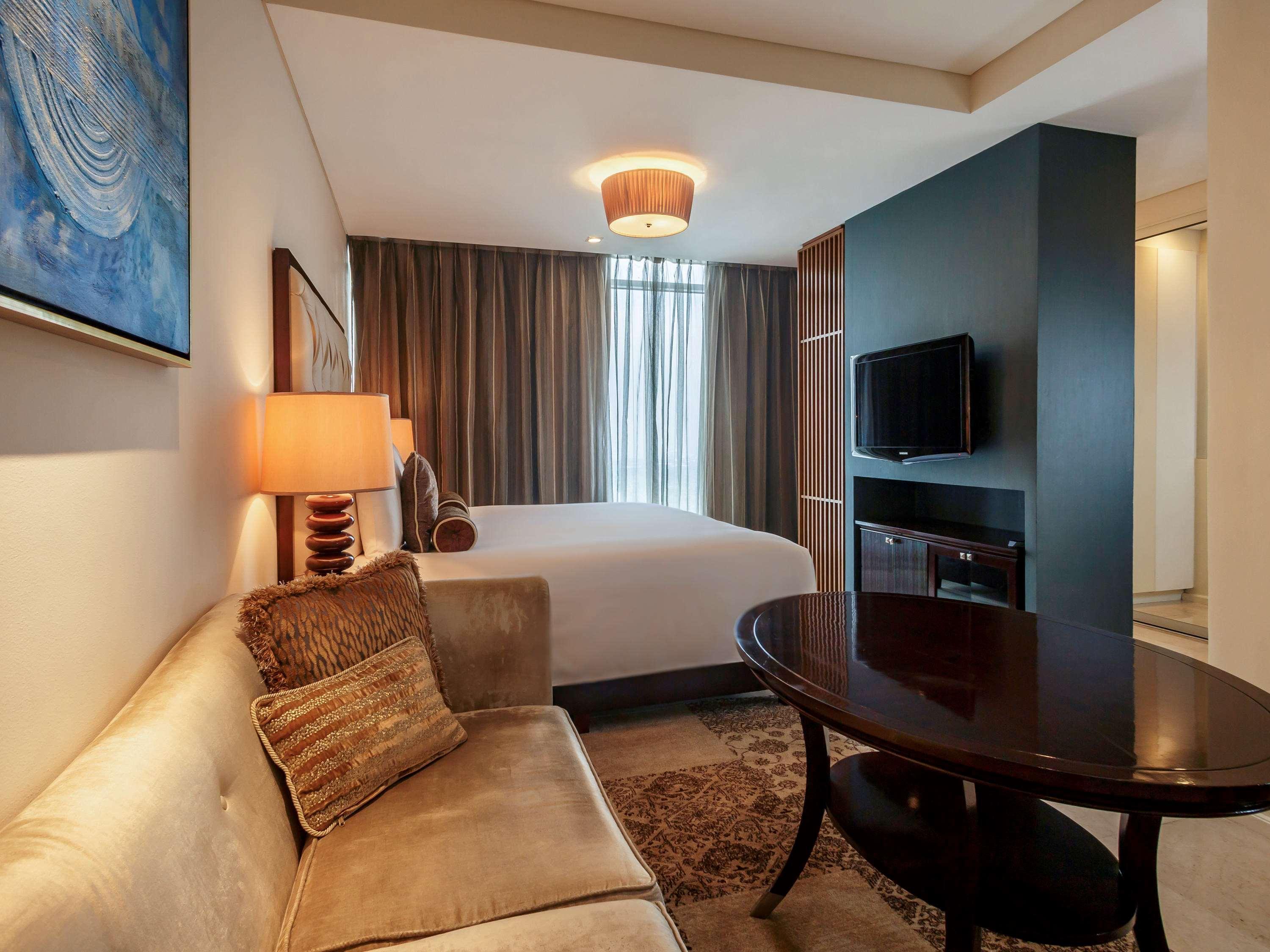 Joy Nostalg Hotel And Suites Manila Managed By The Ascott Limited Pasig City Esterno foto