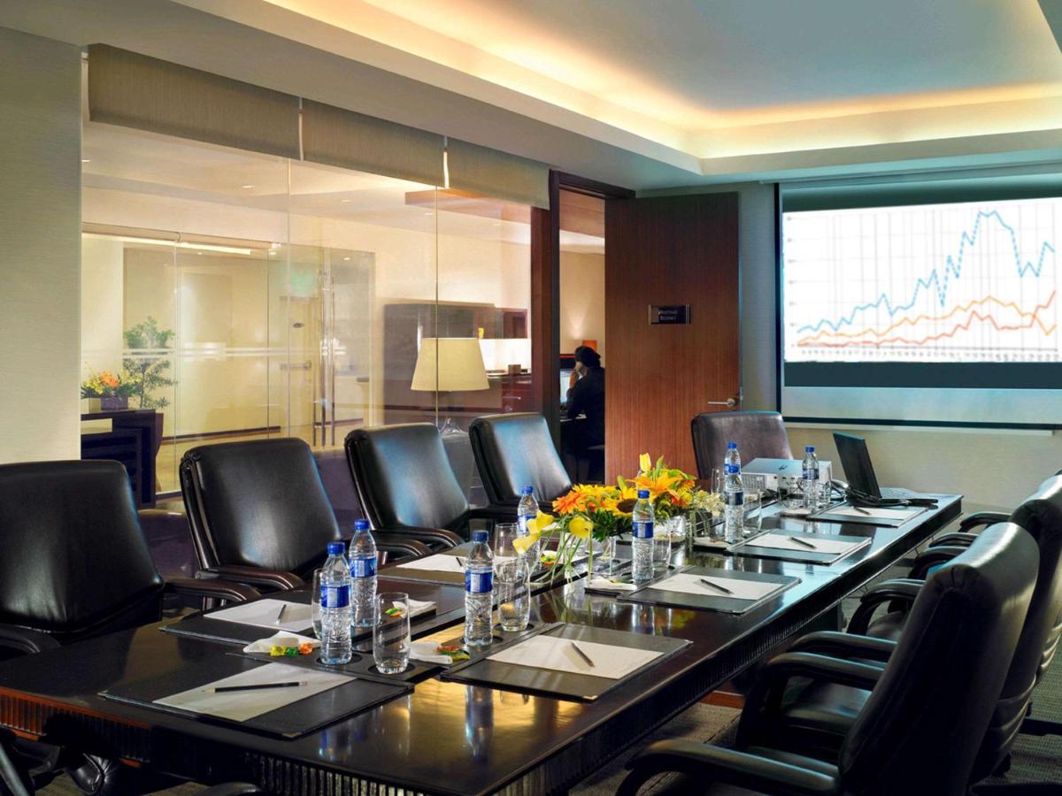 Joy Nostalg Hotel And Suites Manila Managed By The Ascott Limited Pasig City Esterno foto